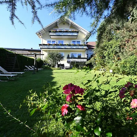 Pension&apartments Ertl Gasthof 3*