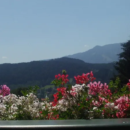 & Ertl بيت ضيافة