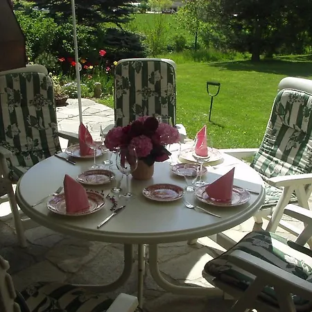 & Ertl بيت ضيافة 3*